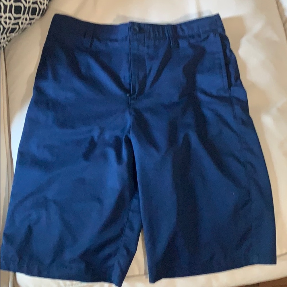 Under armour navy boys size 16 shorts